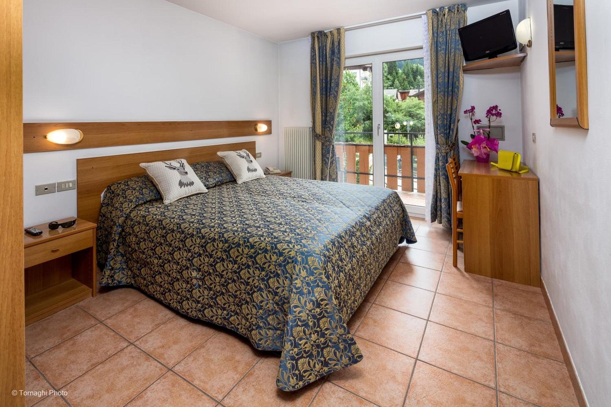 Hotel Alpen Andalo Zewnętrze zdjęcie